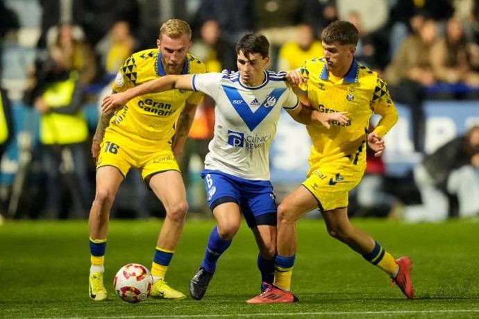 Nhận định, soi kèo Las Palmas vs Espanyol, 0h30 ngày 23/12: Phong độ đang lên