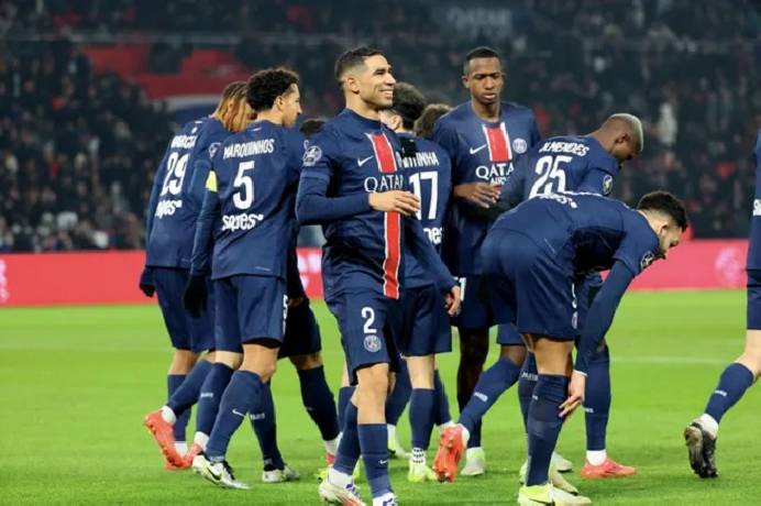 Soi kèo góc Auxerre vs PSG, 3h00 ngày 7/12